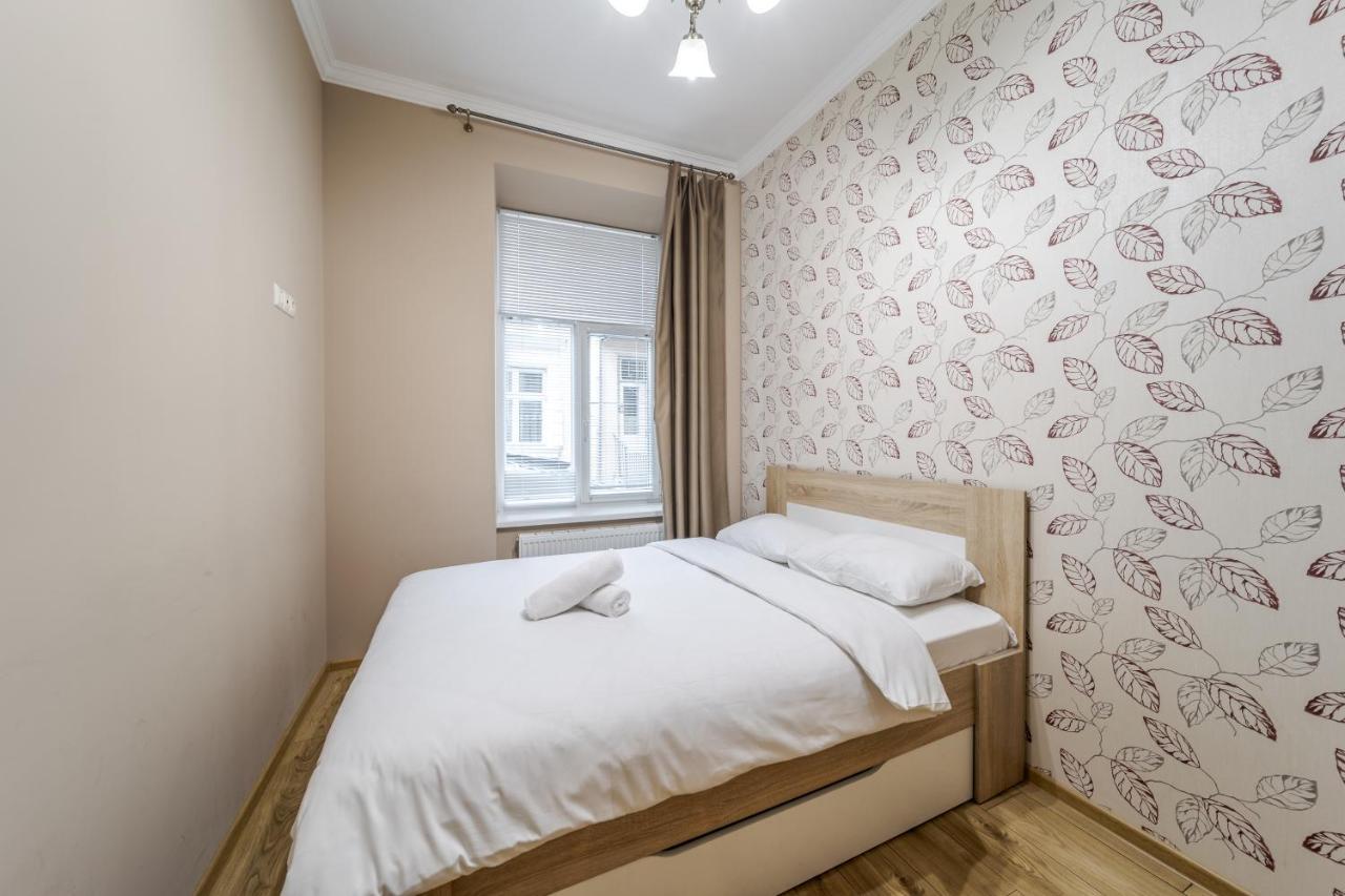 Apartment On Stavropihiiska Street 1 Lviv Extérieur photo